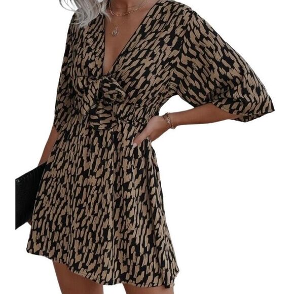 SHEIN Dresses & Skirts - Gold Stripe Front Tie Mini Dress Sz 6